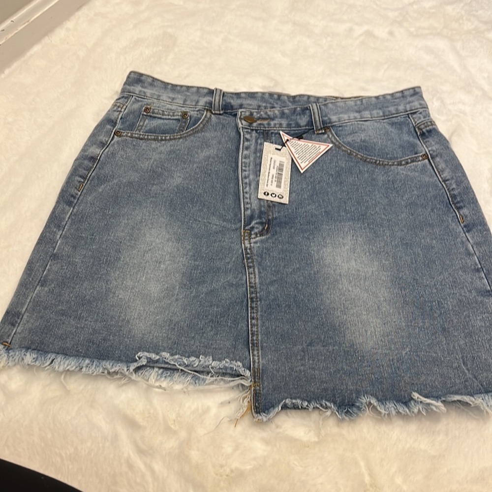 Boohoo Blue NWT Asymmetric Distressed Denim Skirt Size 12 - Picture 7 of 10